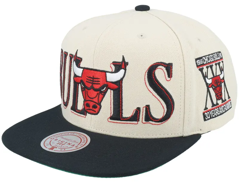 Mitchell & Ness Chicago Bulls Across The Board Cream/Black Snapback online