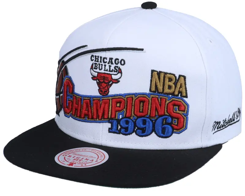 Mitchell & Ness Chicago Bulls 96 Champions Wave 2T Hwc White/Black Snapback online
