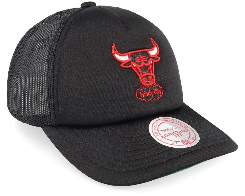 Mitchell & Ness Chicago Bulls Basic Black Trucker online