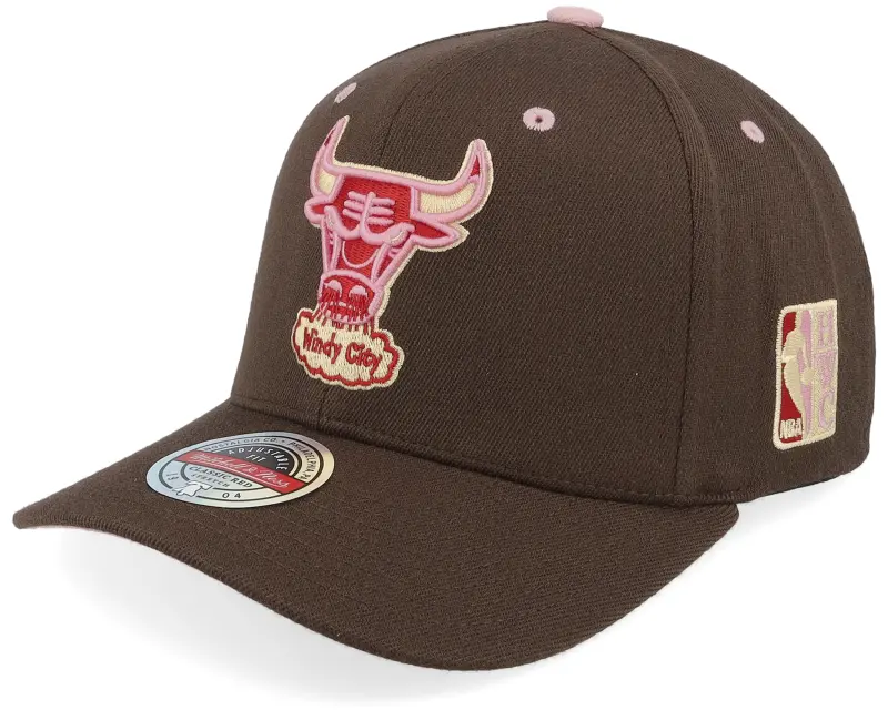 Mitchell & Ness Chicago Bulls Classic Red Brown Sugar Bacon Brown Adjustable online