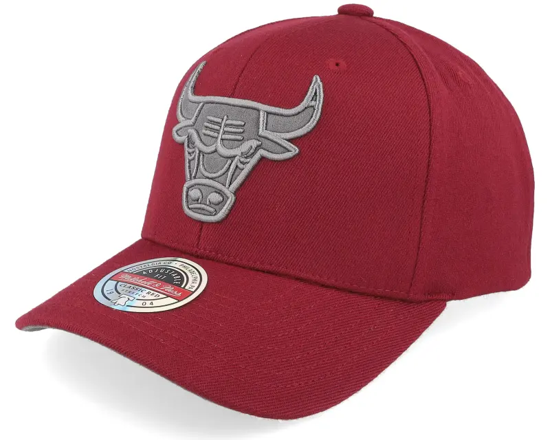 Mitchell & Ness Chicago Bulls Classic Red Burgundy Adjustable online