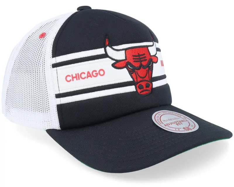 Mitchell & Ness Chicago Bulls Sideline Black/White A-frame Trucker online