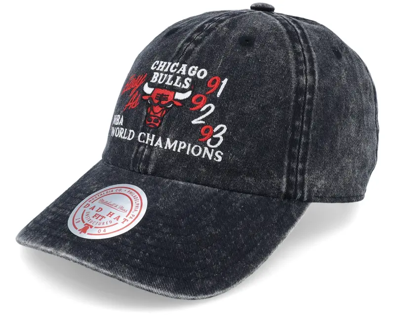 Mitchell & Ness Chicago Bulls Stone Washed Champions Black Dad Cap online