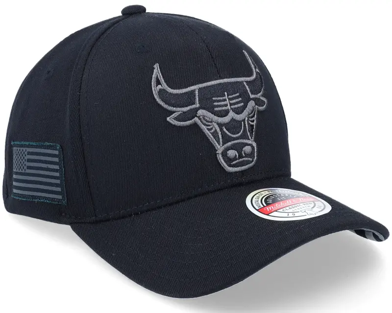 Mitchell & Ness Hatstore Exclusive x Chicago Bulls Black Flag online