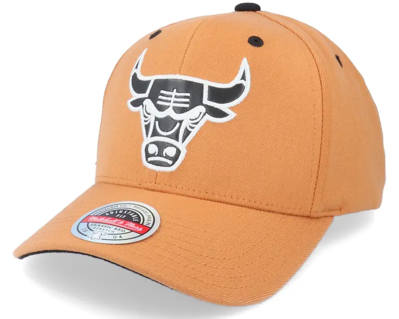 Mitchell & Ness Hatstore Exclusive x Chicago Bulls Camel Leather Logo online