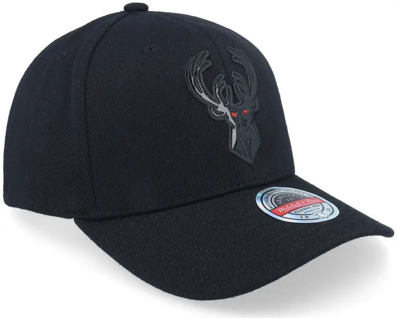 Mitchell & Ness Hatstore Exclusive x Milwaukee Bucks Infa Red Black Adjustable online