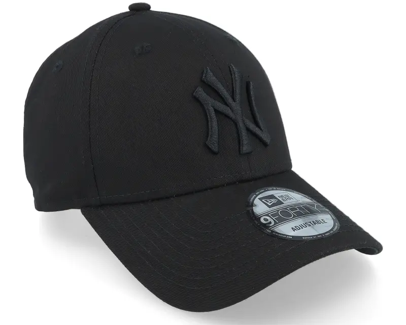 New Era New York Yankees League Essential Black on Black 9FORTY Adjustable online